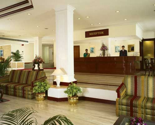 The Avenue Regent Kochi Exterior foto